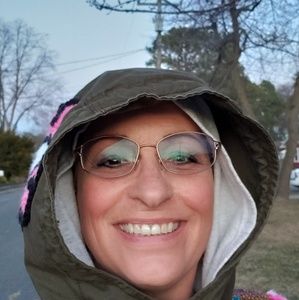 Meet your Posher, Kim